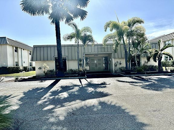 3rd image of 10821 N Military Trail #21