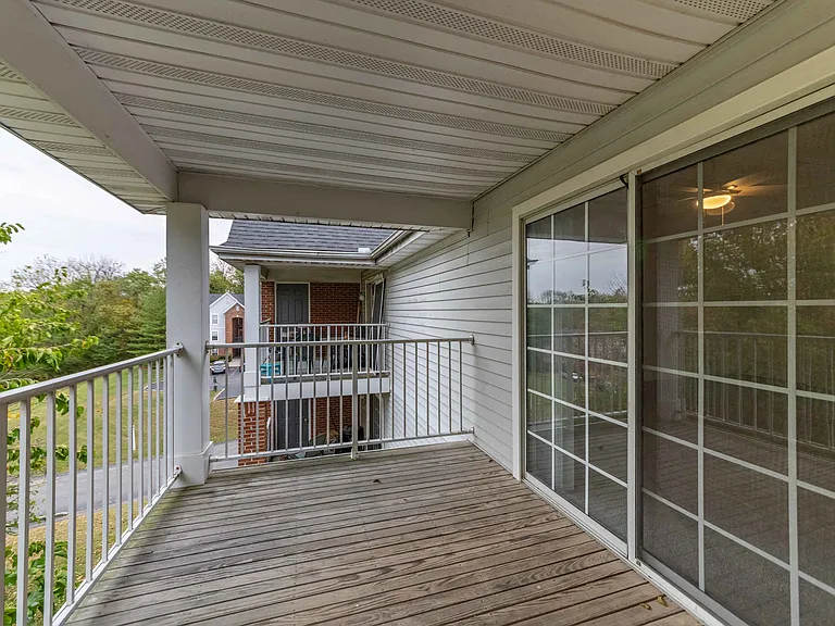 Ivy Hills Living Spaces — Photo 106