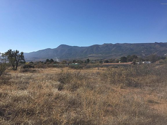 5th image of 942 E Sayla Ln