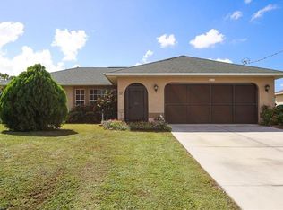 616 NE Van Loon Ln, Cape Coral, FL 33909