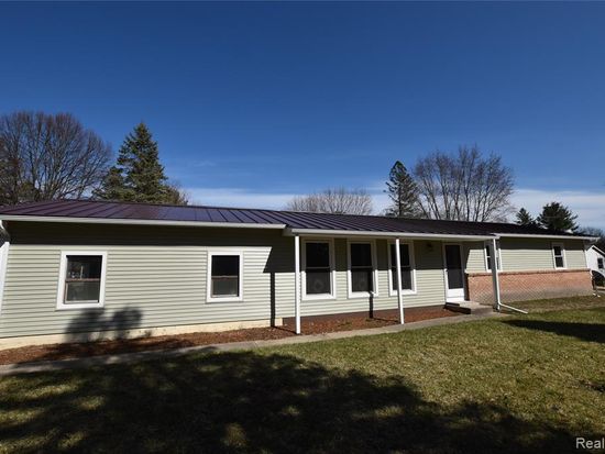 4912 Sturgeon Ave Midland Mi 48640 Zillow