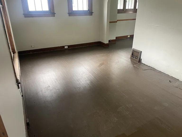 854 E Boston Ave — Photo 3