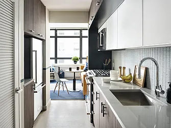 Rented by The Marketing Directors (Arias)