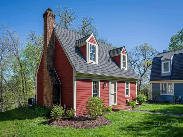 28 Thatcher Ln, Galena, IL 61036