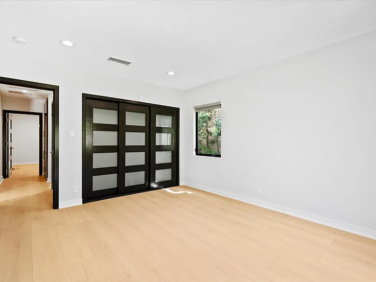 15221 Valley Vista Blvd — Photo 9