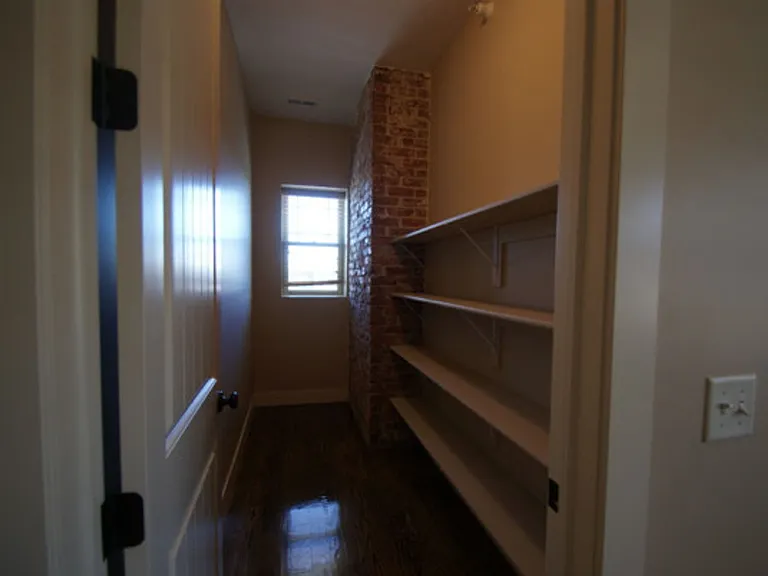 2934 Leavenworth St — Photo 42