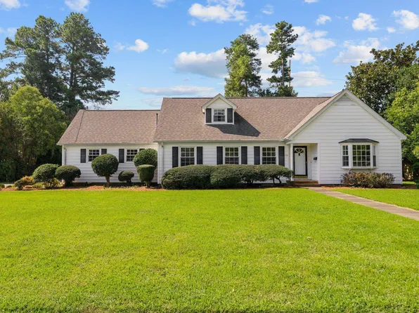 116 Jones Dr, Dunn, NC 28334