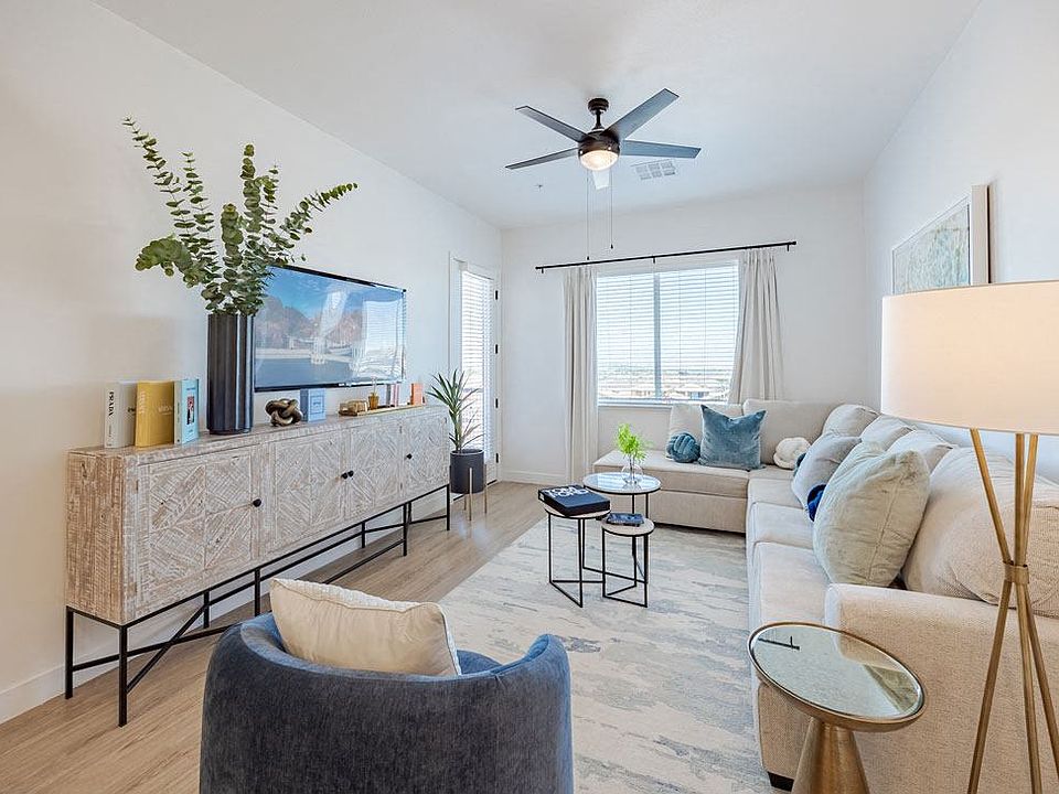 Element 12 at Cadence, Henderson, NV, Living Area