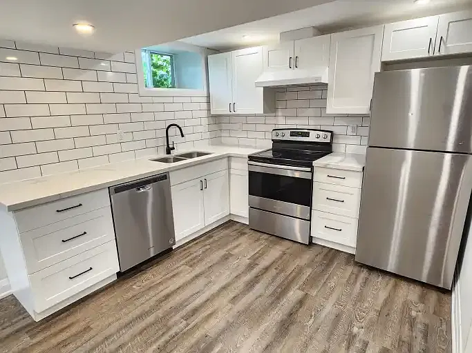 2 bed, 1.0 bath, $1,650 — Photo 3