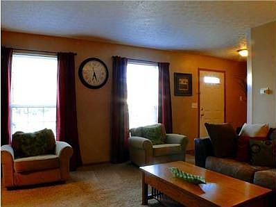 4th image of 5285 Princeton Ln