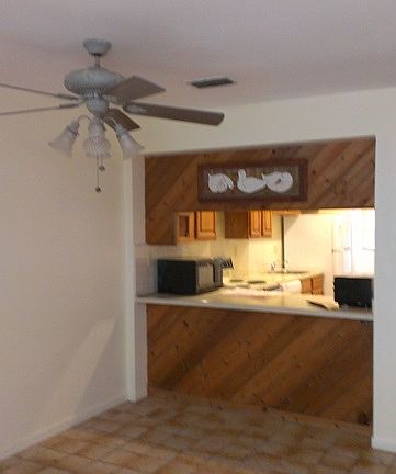5th image of 4015 Coral Springs Dr #12
