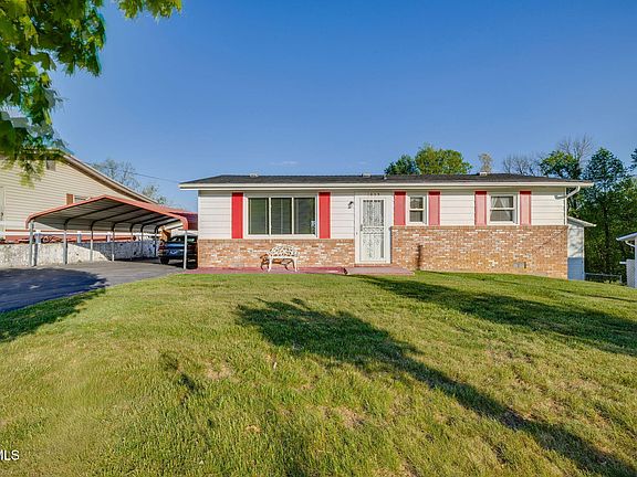 3rd image of 1833 Jackson Hollow Rd