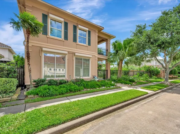 604 Harborside Way, Kemah, TX 77565