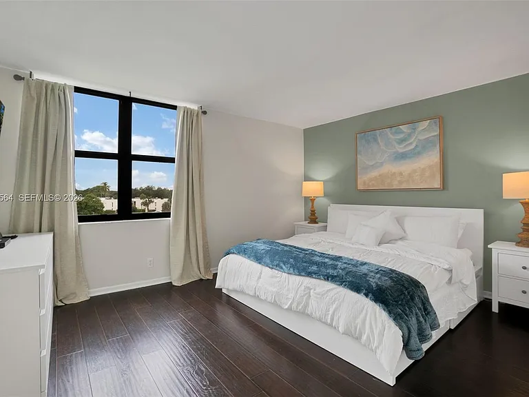 500 Egret Cir #8403 — Photo 13