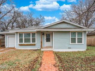 611 Dodson Dr, Stamford, TX 79553