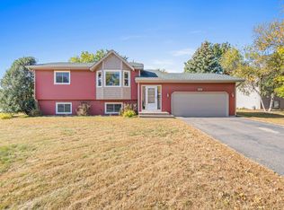 11113 Wisconsin Ave N, Champlin, MN 55316