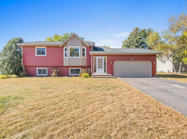 11113 Wisconsin Ave N, Champlin, MN 55316