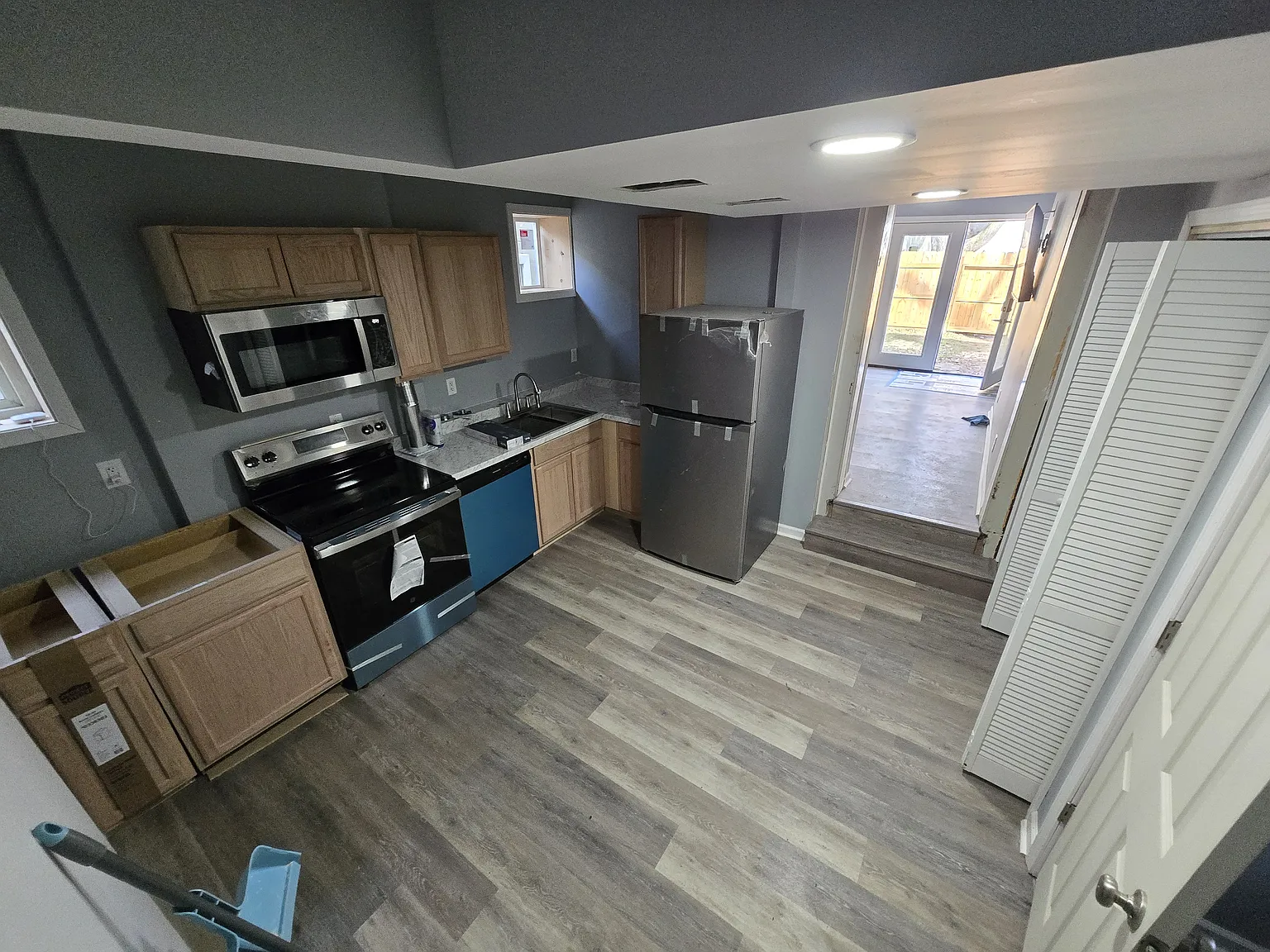 2 bed, 1000 sqft, $1,650 — Photo 3