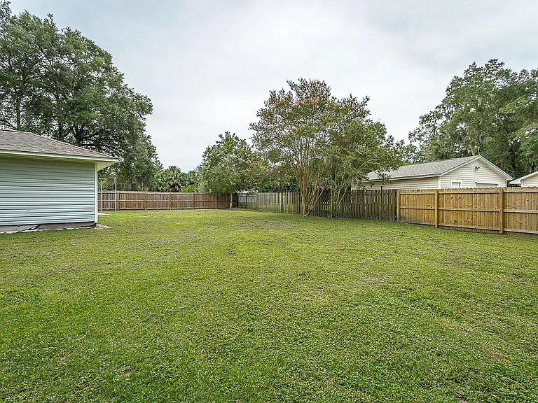 33 Dogwood Dr — Photo 29