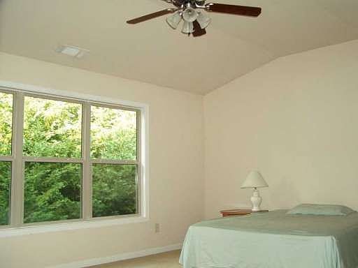 5th image of 3601 McClaren Way