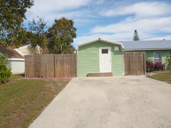 1301 SE Mohave St, Port Saint Lucie, FL 34952