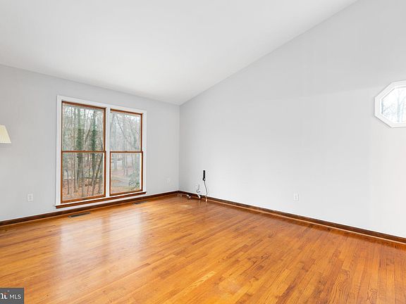 5th image of 12513 Wilderness Park Dr