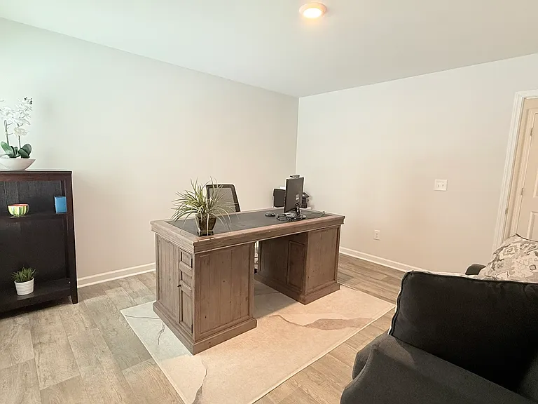 5021 Black Forest Dr — Photo 15