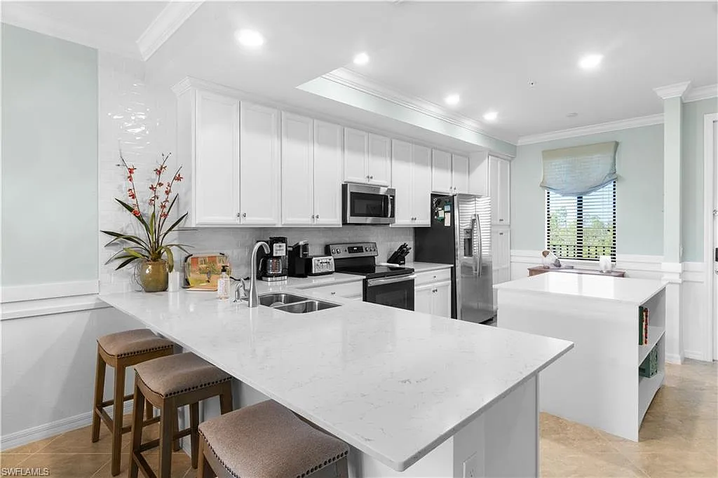 2 bed, 2.0 bath, 1194 sqft, $7,500 — Photo 4
