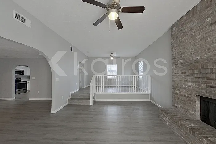 10405 Barada St — Photo 9