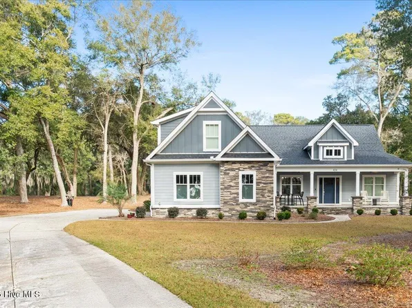 424 Shoreline Drive W, Sunset Beach, NC 28468