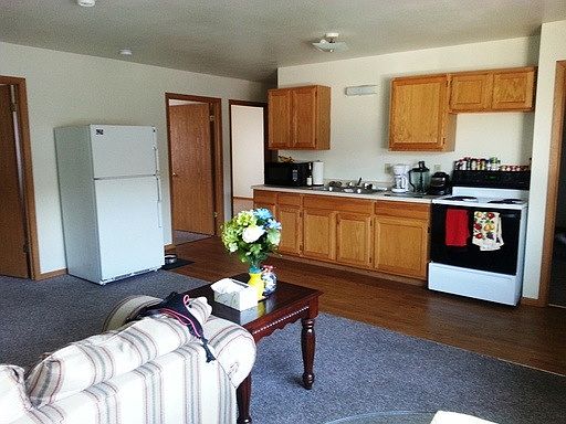 2nd image of 2112 Merner Ave