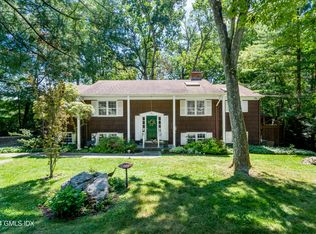 45 Cousins Rd, Stamford, CT 06903