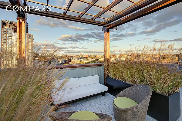 Rented by Compass | media 24