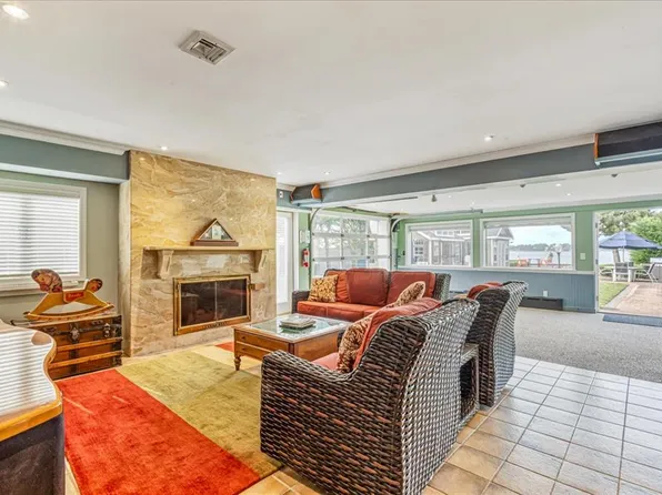 154-45 Riverside Drive image 26 of 38