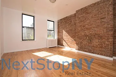 Rented by NextStopNY
