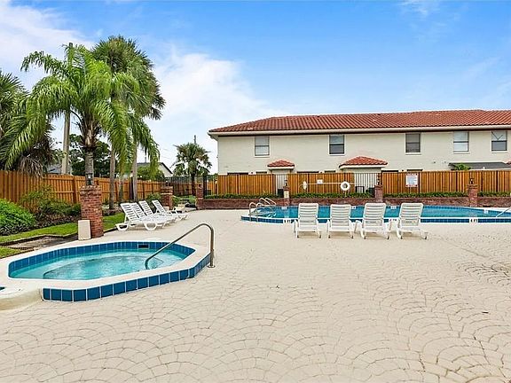2nd image of 6299 River Run Pl