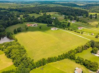 1629 Rock Bridge Rd, Bethpage, TN 37022