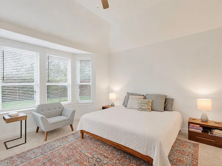 8145 Overland Grv — Photo 23