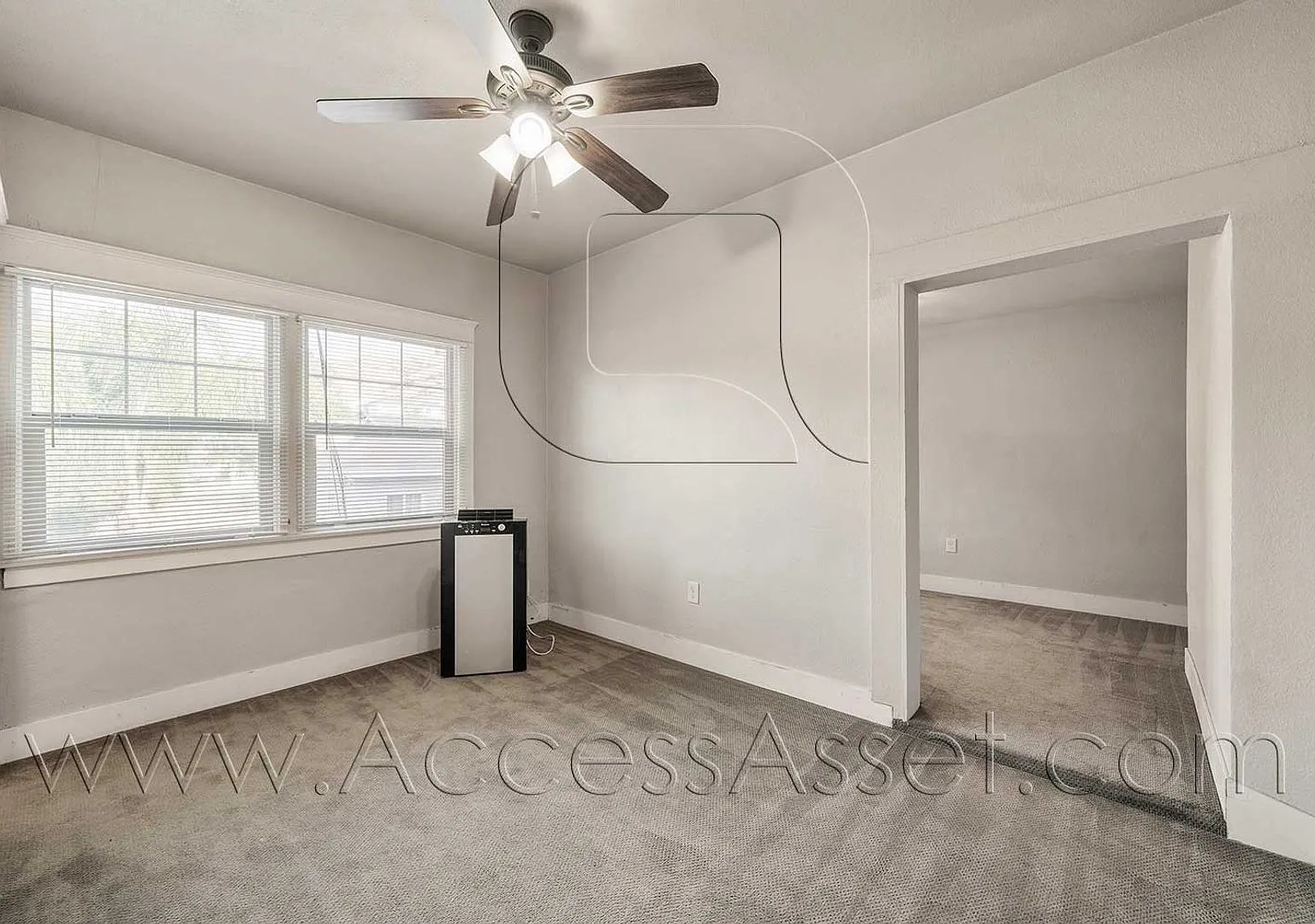 Stunning 1 Bed/1 Bath Laguna Grande Suites Apartment Located In Lake Elsinore! — Photo 3