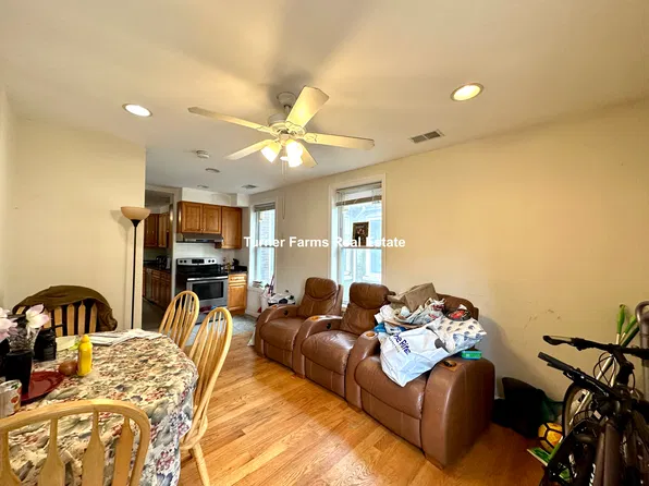 10 Moreland St #2A, Roxbury, MA 02119