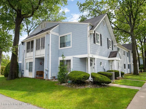 868 Rossville Ave, Staten Island, NY 10309