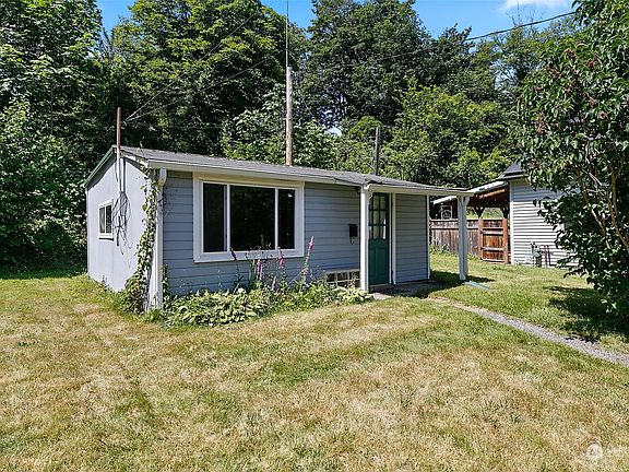 3rd image of 20207 62nd Avenue NE
