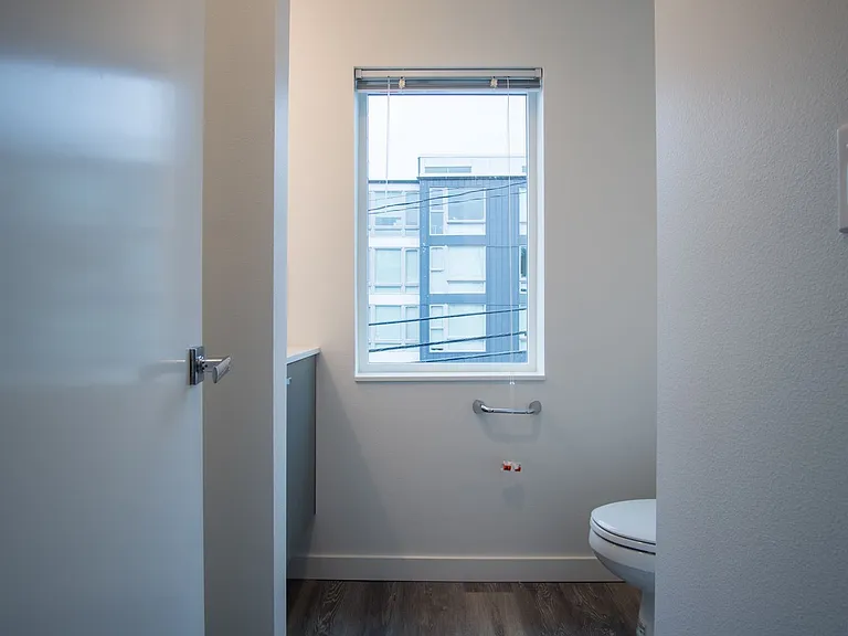 1413 E Yesler Way #A — Photo 66
