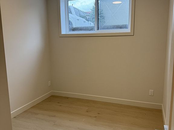 5th image of 1301 Dorchester Ave #1