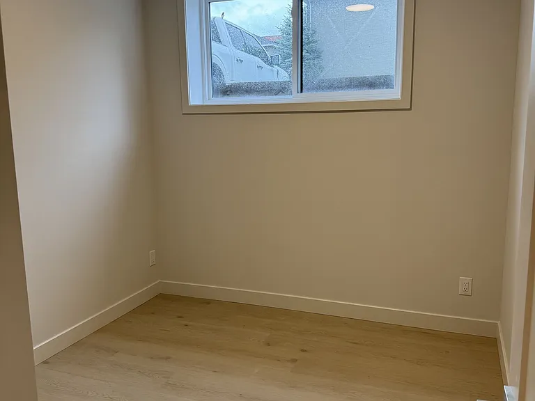 1301 Dorchester Ave #1 — Photo 5