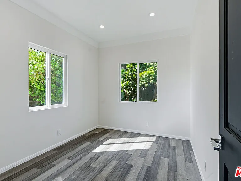 1301 Angelus Ave — Photo 18