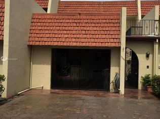 10385 Rue Vendome, Pembroke Pines, FL 33026