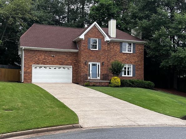 4638 Villa Chase Dr NE