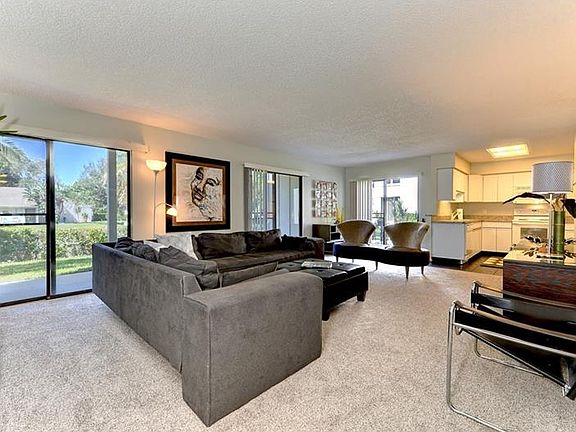 2nd image of 2220 Bahia Vista St APT G1