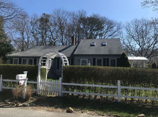 40 Woodland Ave, Hyannis, MA 02601